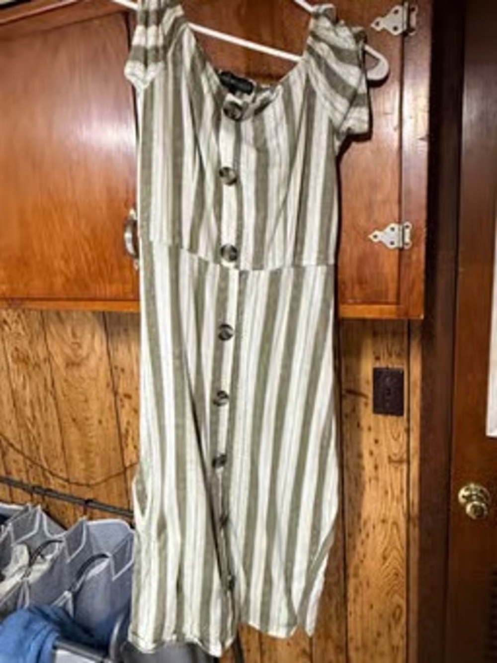 DEREK HEART SIZE MEDIUM M STRIPED JUMPSUIT LOT6455